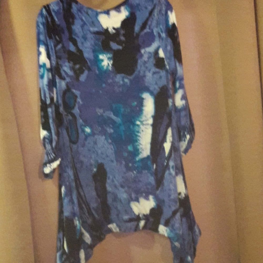 Tunic top - Picture 2 of 3